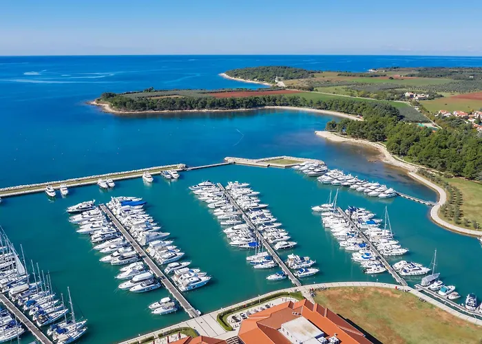 아파트 Martina Mit Terrasse By Interhome