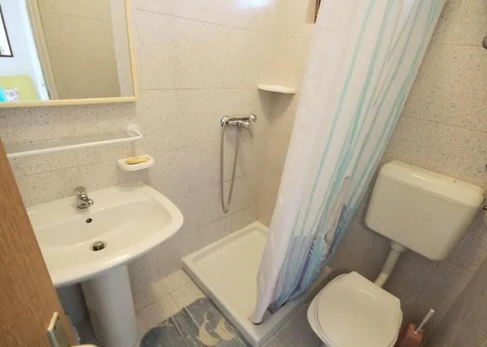 Martina Mit Terrasse By Interhome Apartamento Novigrad Istria